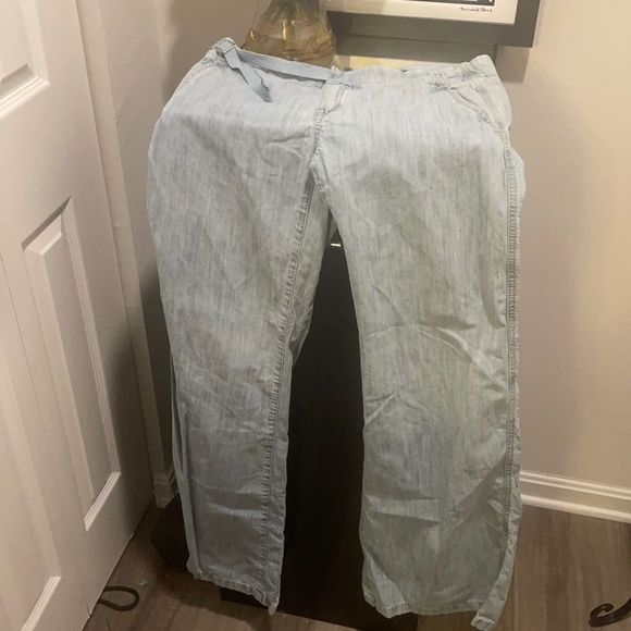 Diesel Low Rise Light Blue Flare & Wide Leg Jeans - Picture 1 of 7